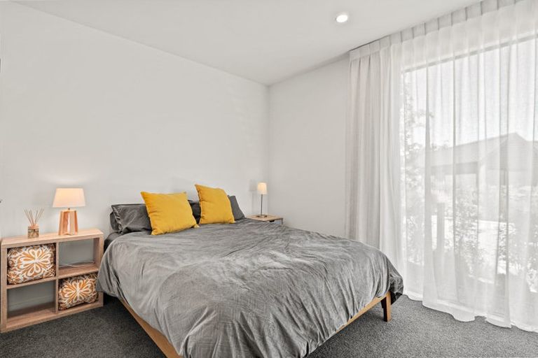 Photo of property in 12 Inder Street, Jacks Point, 9371