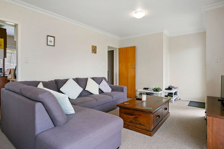 Photo of property in 3 Dickens Place, Leamington, Cambridge, 3432