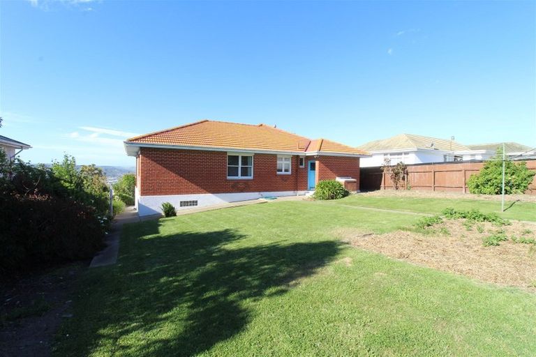 Photo of property in 19 Tamar Street, South Hill, Oamaru, 9400