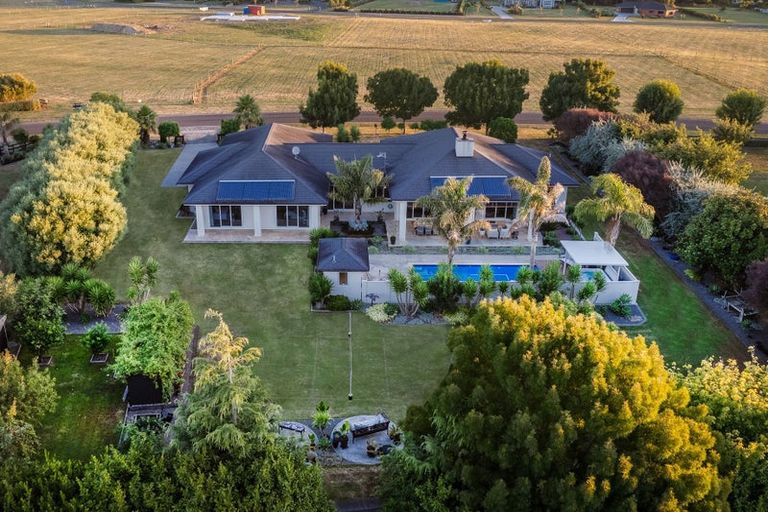 Photo of property in 28 Saint Laurent Way, Ohau, Levin, 5570