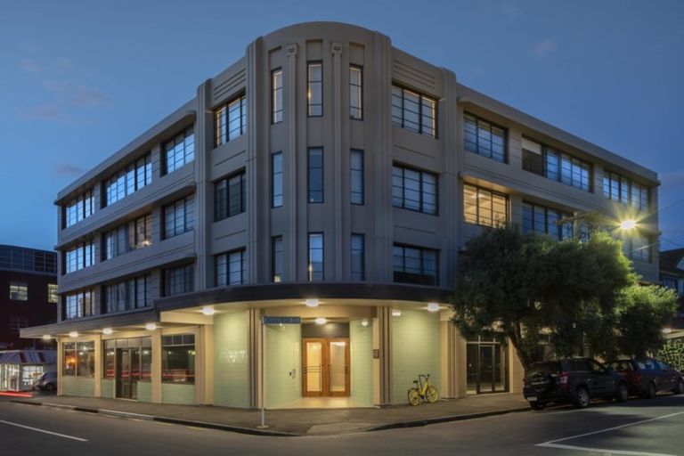 Photo of property in 103/3 Roxburgh Street, Mount Victoria, Wellington, 6011