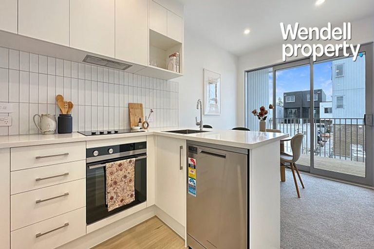 Photo of property in 31 Ngae Place, Mangere East, Auckland, 2024