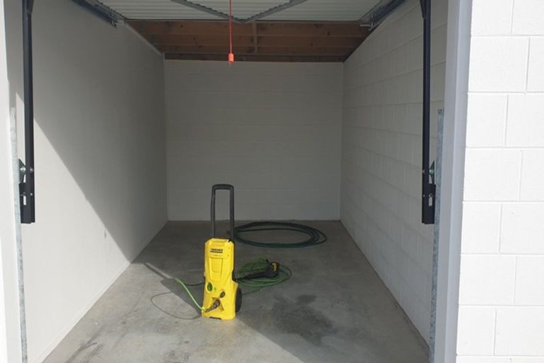 Photo of property in 1/38 North Avon Road, Richmond, Christchurch, 8013