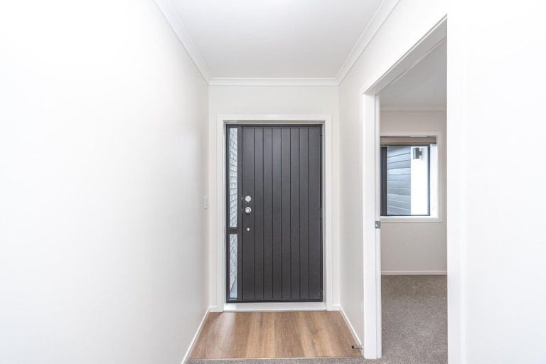 Photo of property in 32 Tirimoana Place, Otamatea, Whanganui, 4501