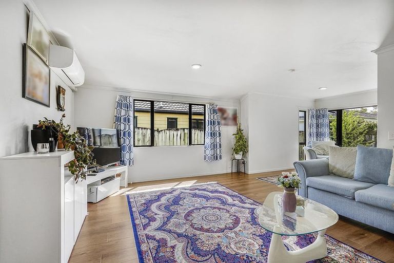 Photo of property in 2 Whinfell Lane, Nawton, Hamilton, 3200