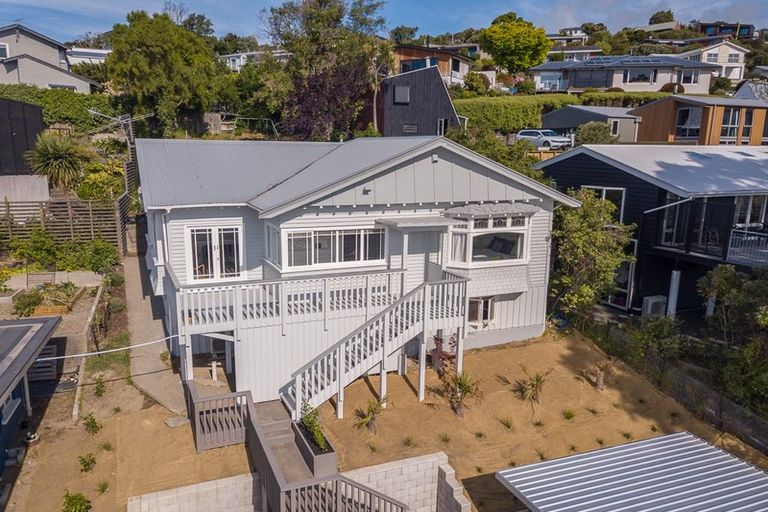 Photo of property in 11 Ferrymead Terrace, Ferrymead, Christchurch, 8081