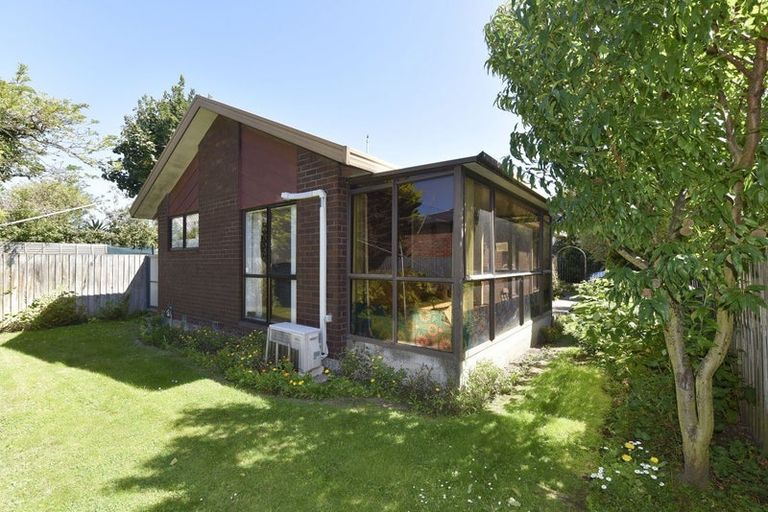 Photo of property in 2/16b Ward Street, Addington, Christchurch, 8024