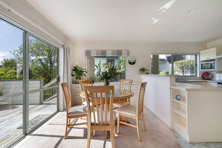 Photo of property in 1/12 Coroglen Avenue, Birkenhead, Auckland, 0626