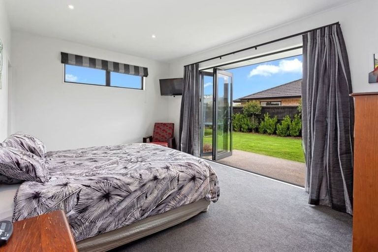 Photo of property in 22 Gilchrist Place, Kaiapoi, 7630