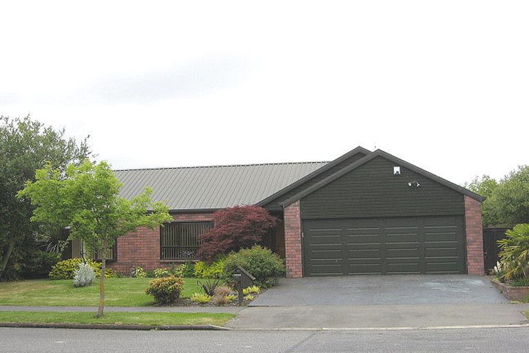 Photo of property in 15 Broadhaven Avenue, Parklands, Christchurch, 8083