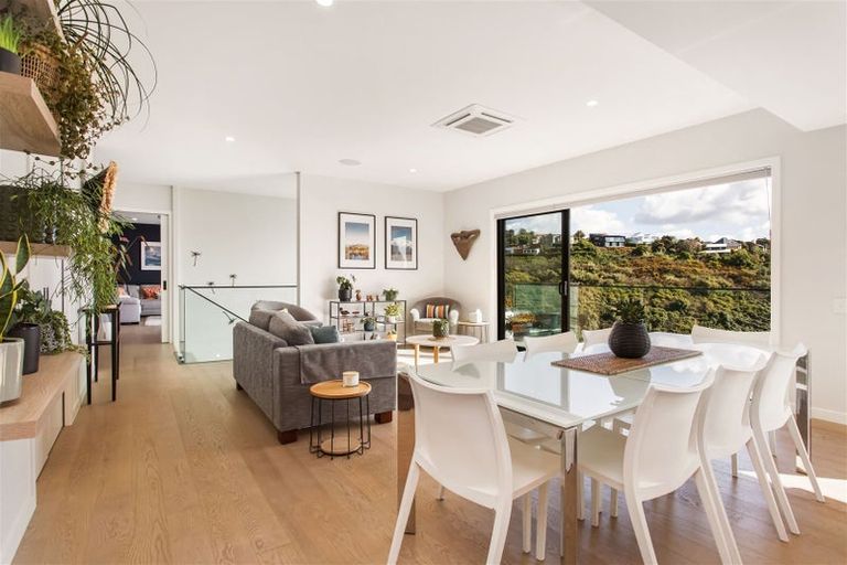 Photo of property in 2 John Monck Lane, Redcliffs, Christchurch, 8081