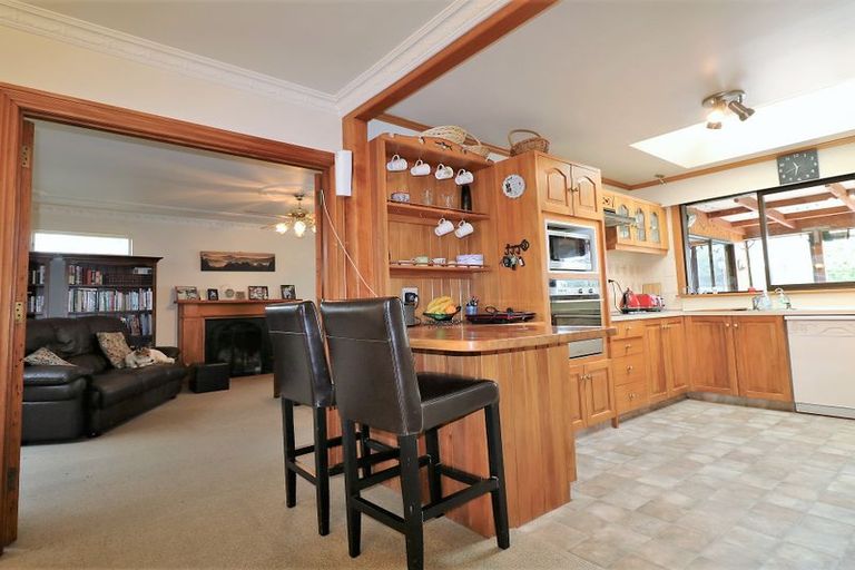 Photo of property in 27 Hilton Road, Carterton, 5713