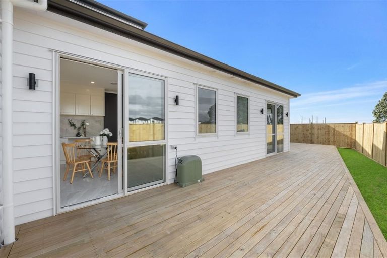 Photo of property in 13 Drumconnell Drive, Flat Bush, Auckland, 2019