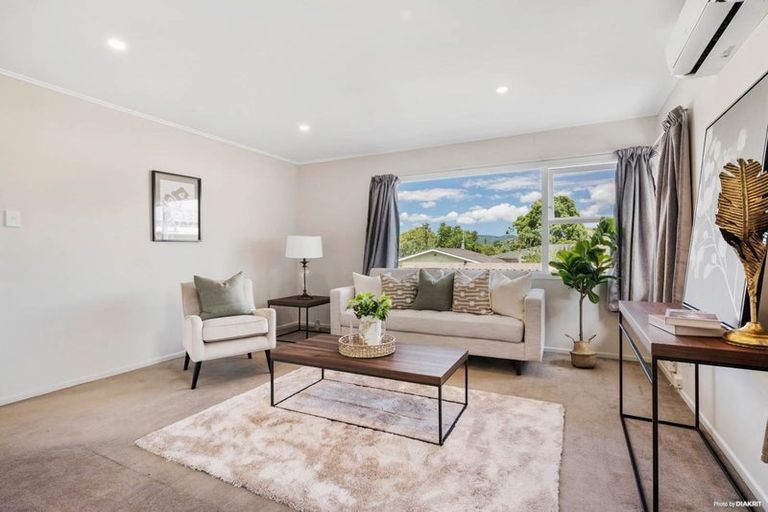 Photo of property in 10 Kaikoura Street, Henderson, Auckland, 0612