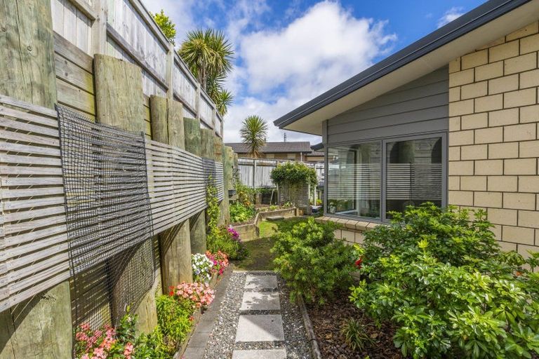 Photo of property in 3 Caterer Lane, Paraparaumu, 5032