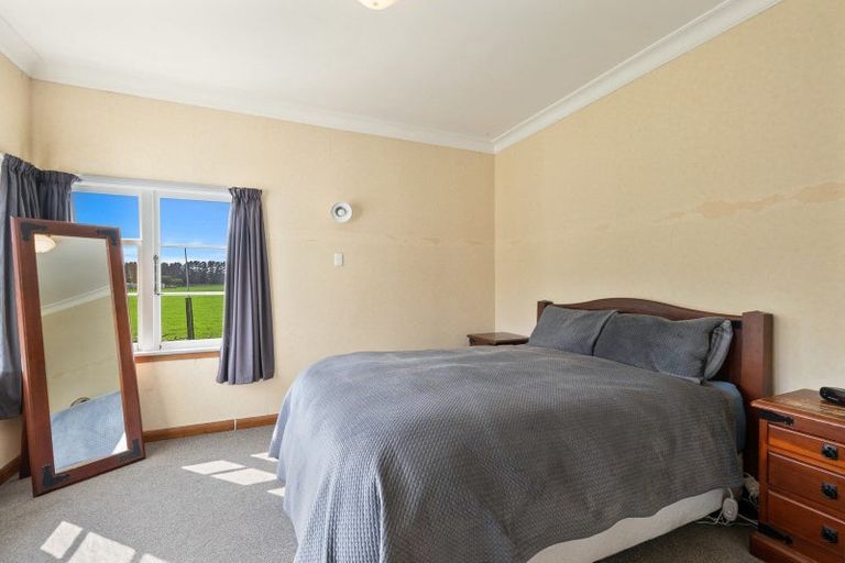 Photo of property in 35 North Manakau Road, Manakau, Levin, 5573