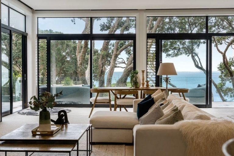 Photo of property in 218a Lake Road, Hauraki, Auckland, 0622