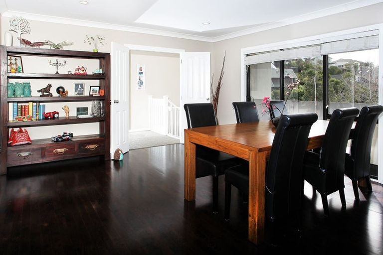 Photo of property in 2 Bellbird Rise, Murrays Bay, Auckland, 0630