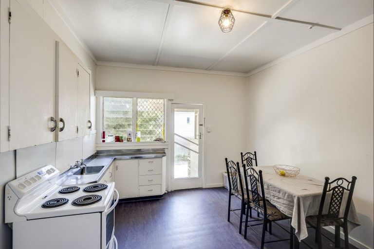 Photo of property in 105 Murdoch Road West, Raureka, Hastings, 4120
