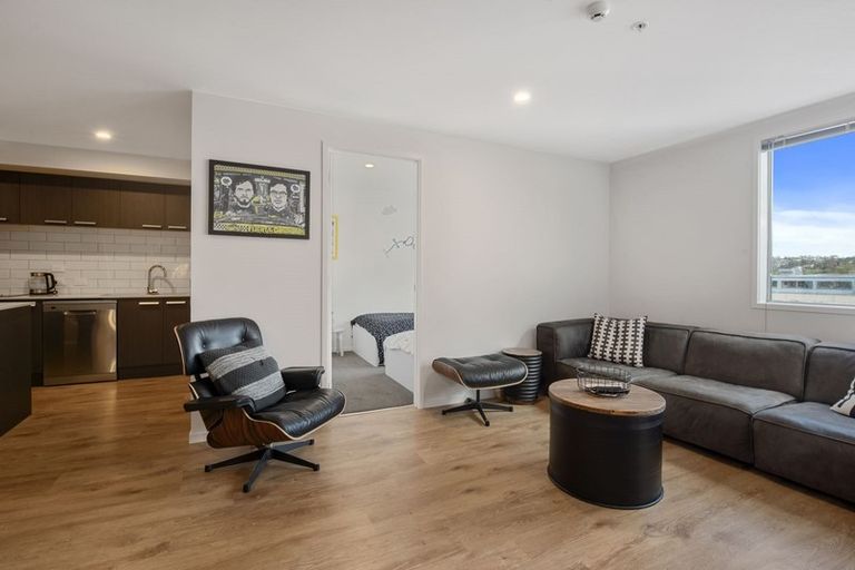 Photo of property in 311/25 Bute Road, Browns Bay, Auckland, 0630