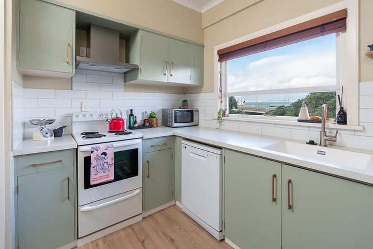 Photo of property in 3/7 Stowe Hill, Thorndon, Wellington, 6011