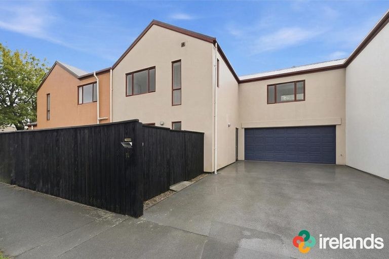 Photo of property in 74 Matipo Street, Riccarton, Christchurch, 8041