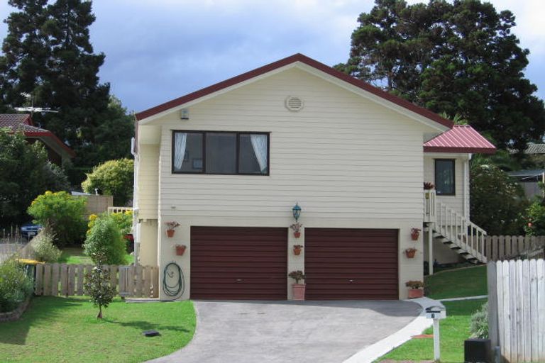 Photo of property in 7 Clarion Place, Glendene, Auckland, 0602