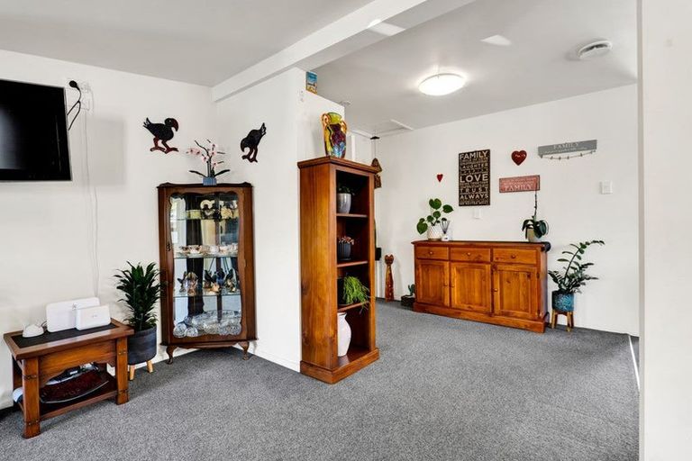 Photo of property in 44 Waimea Street, Westown, New Plymouth, 4310