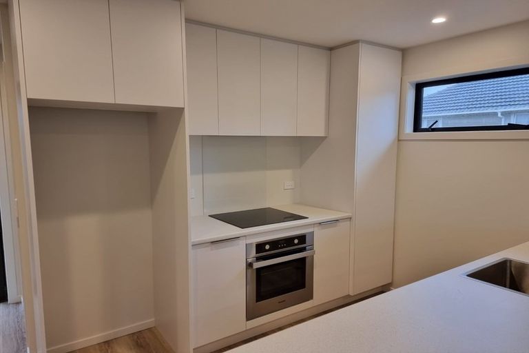 Photo of property in 2/338 Oxford Terrace, Avalon, Lower Hutt, 5011