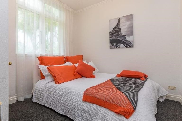 Photo of property in 38a Symonds Street, Onehunga, Auckland, 1061