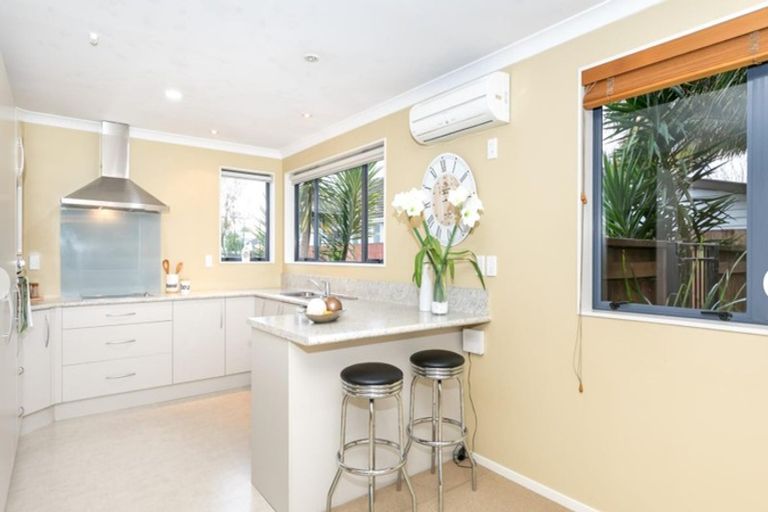Photo of property in 1042a Heaphy Terrace, Fairfield, Hamilton, 3214