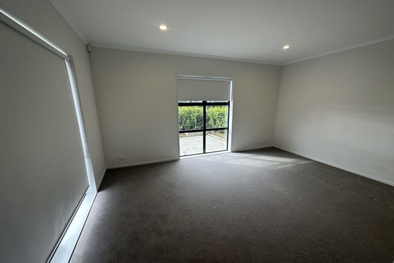 Photo of property in 18 Nganui Avenue, Takanini, 2112