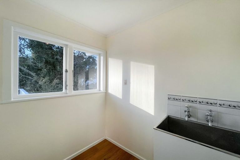 Photo of property in 82 Shoreham Street, Avondale, Auckland, 0600