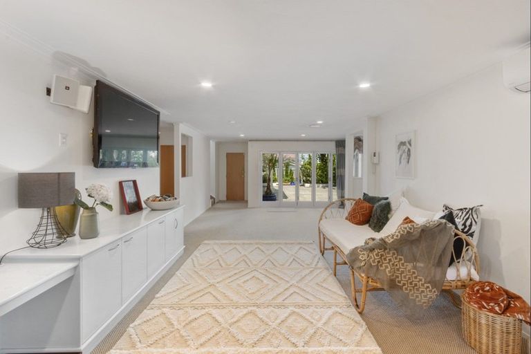 Photo of property in 14 Charles Street, Westshore, Napier, 4110