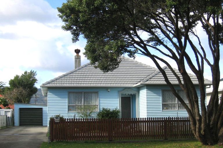 Photo of property in 17 Hart Avenue, Boulcott, Lower Hutt, 5011