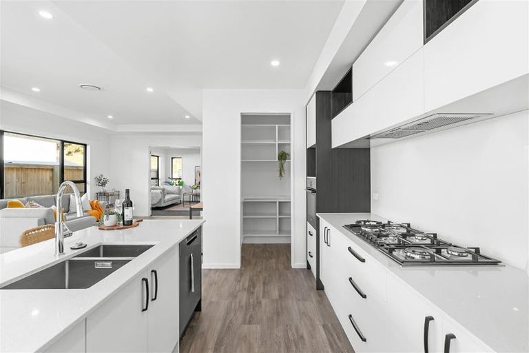 Photo of property in 9 Dray Place, Halswell, Christchurch, 8025