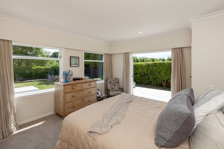 Photo of property in 14 Leybourne Avenue, Waikanae, 5036