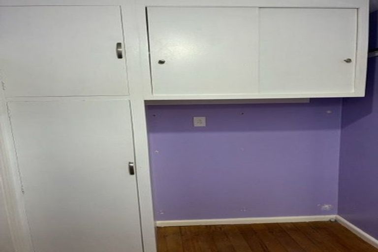 Photo of property in 13 Oriana Crescent, Hornby, Christchurch, 8042