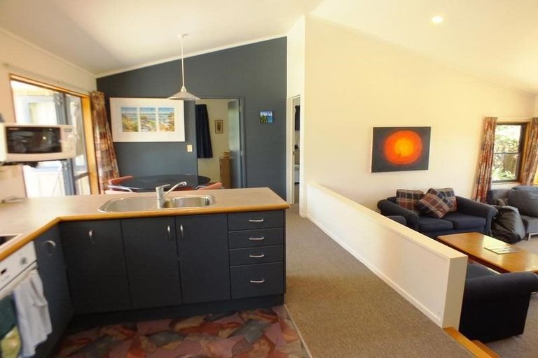 Photo of property in 137 Kowhai Avenue, Matarangi, Whitianga, 3592