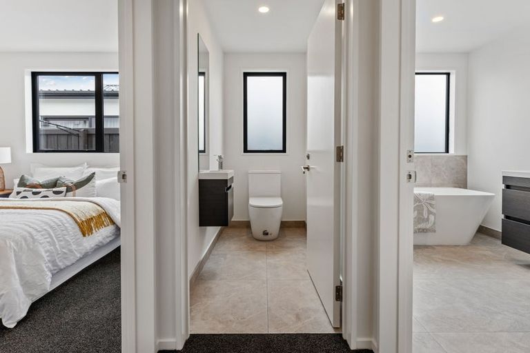 Photo of property in 10 Burkett Street, Marshland, Christchurch, 8051