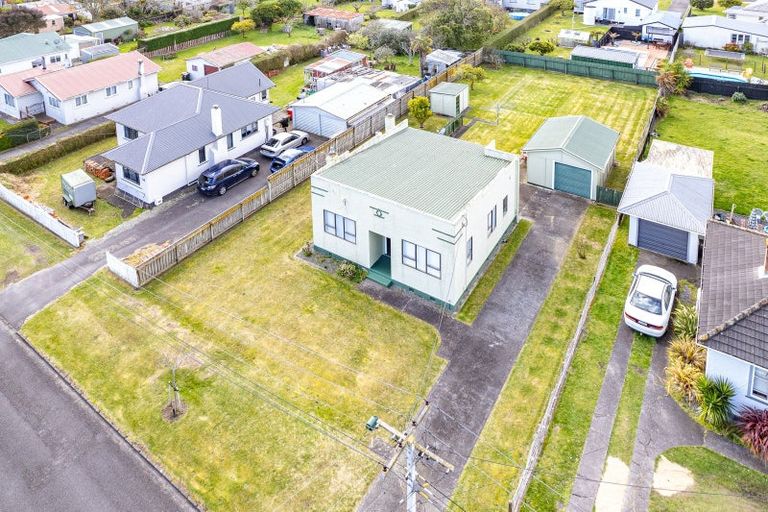 Photo of property in 12 Roberts Avenue, Aramoho, Whanganui, 4500