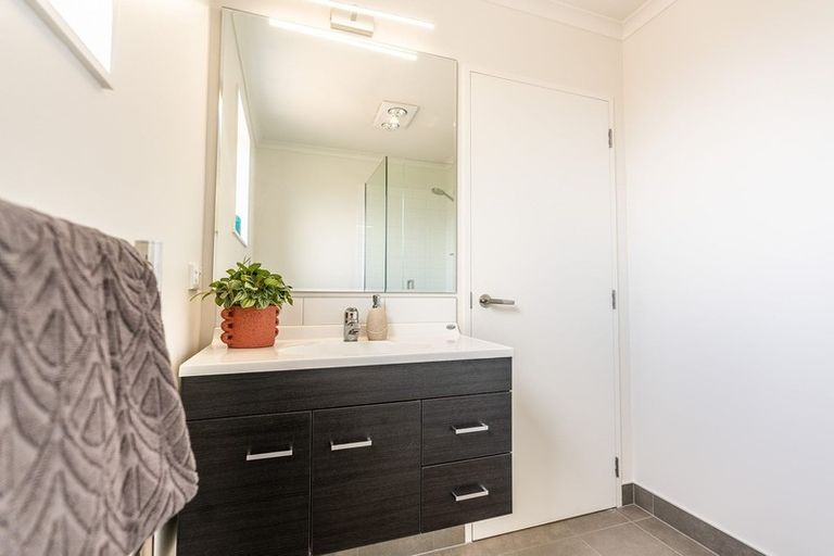 Photo of property in 4 Risinghurst Terrace, Lower Shotover, Queenstown, 9304