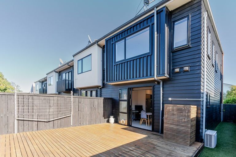 Photo of property in 21 Saltmarsh Road, Hobsonville, Auckland, 0616