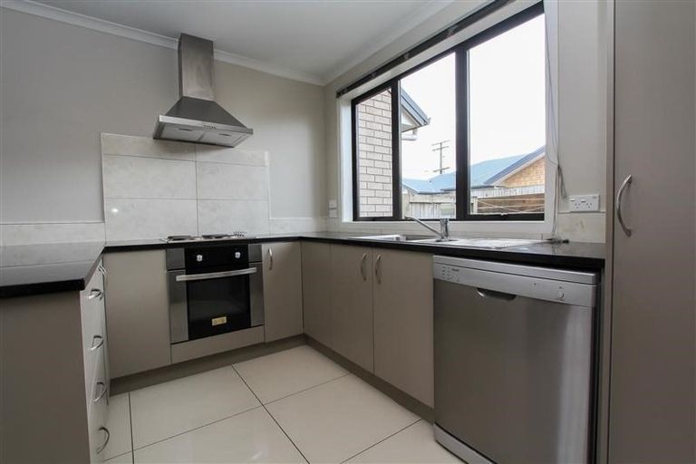 Photo of property in 3 Old Farm Road, Hamilton East, Hamilton, 3216