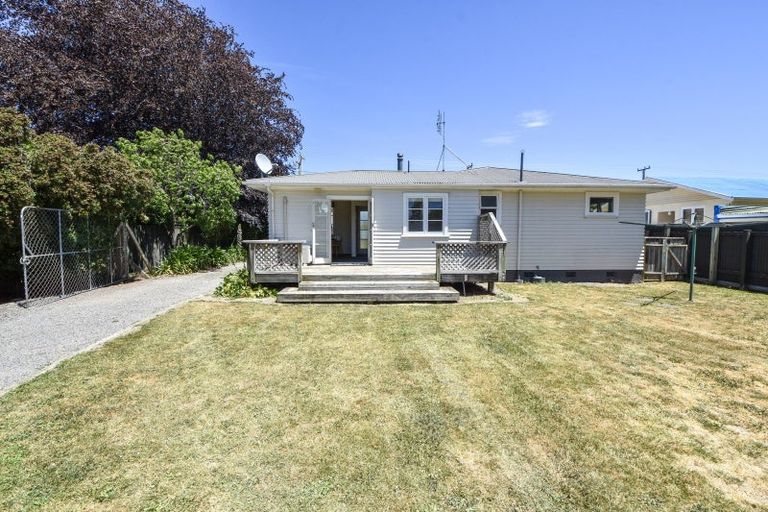 Photo of property in 15 Moreton Road, Carterton, 5713