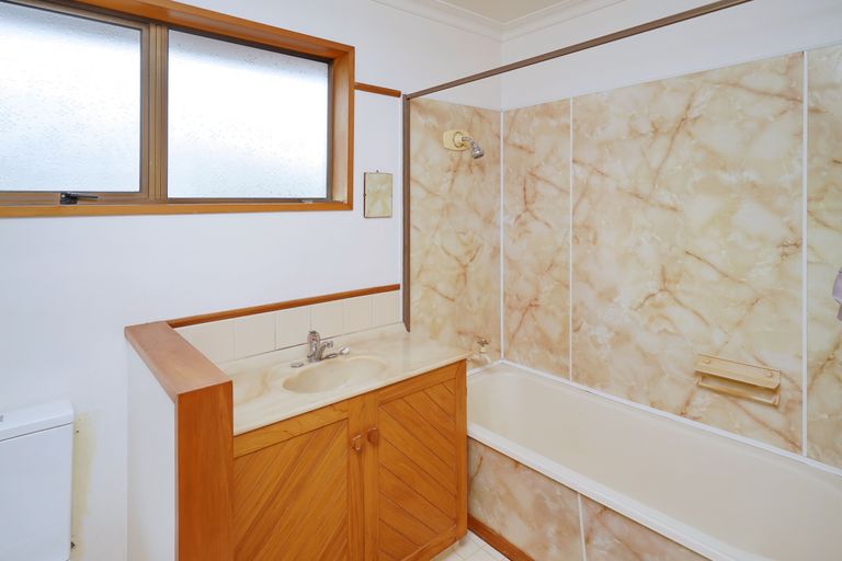 Photo of property in 76 Teesdale Street, Burnside, Christchurch, 8053