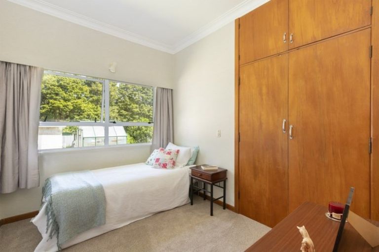 Photo of property in 72 Valley Road, Paraparaumu, 5032