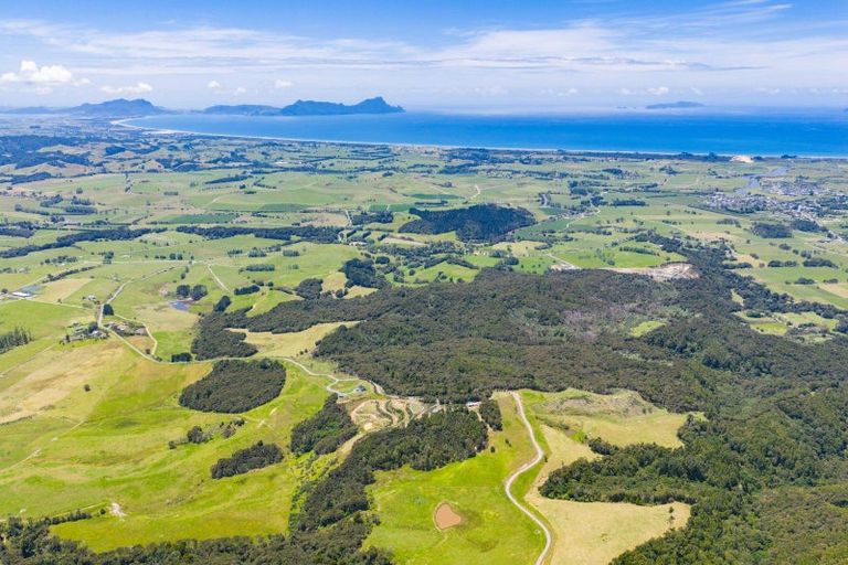 Photo of property in 100 Shieling Road, Waipu, 0582