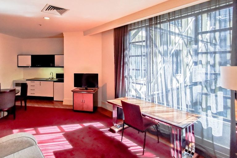 Photo of property in The Heritage Hotel Apartments, 608/35 Hobson Street, Auckland Central, Auckland, 1010