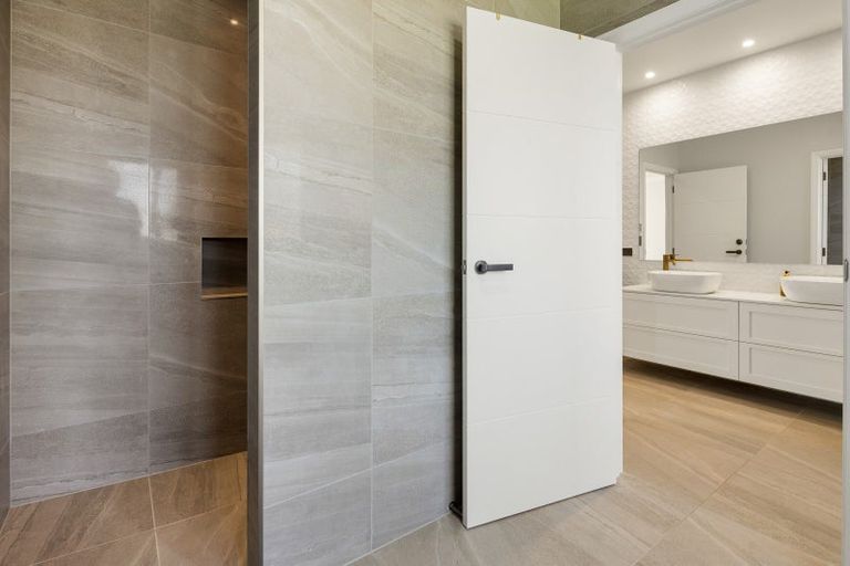 Photo of property in 19 Mike Smith Drive, Cambridge, 3434